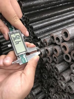 angepasste Zhongyu Mild Spiral Schweiß Hohl-Abschnitt Unterstützung Kohlenstoffstahl Rohr für 6,4M Länge und Biegeverarbeitung