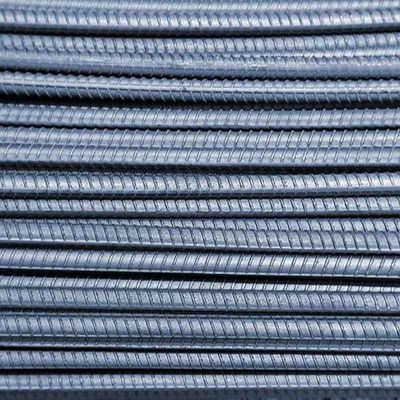 HRB500 Kohlenstoff-Strukturstahl 6mm 8mm 10mm Warmwalzen Verformte Eisenstangen für Baumaterialien