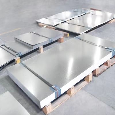 1000-2200 mm Breite Schwarze Carbon Stahlplatte für Niedertemperatur Verschleißbeständigkeit und kaltgewalzte Quadratbasis Lamina