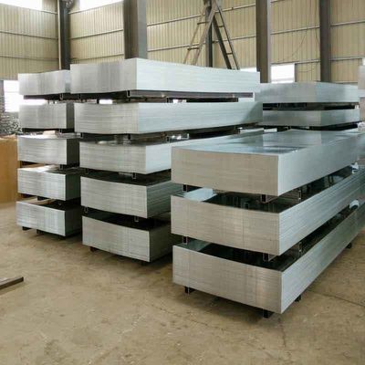 Herstellung von Containerverzinkten, Q235-kohlenstoffbeschichteten, abnutzungsbeständigen Stahlblechen aus Gusseisen für langlebige Leistung