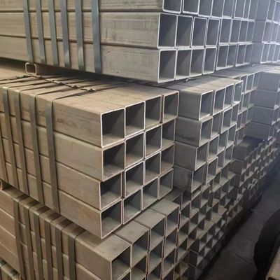 Kohlenstoffstruktur Leichte 24 Zoll 50 * 50 Stahl Quadratrohr St37 Stahl Rechteckrohrröhre Schwarz Quadratrohr Glatte Oberfläche