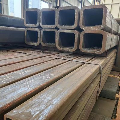 Kohlenstoffstruktur Leichte 24 Zoll 50 * 50 Stahl Quadratrohr St37 Stahl Rechteckrohrröhre Schwarz Quadratrohr Glatte Oberfläche