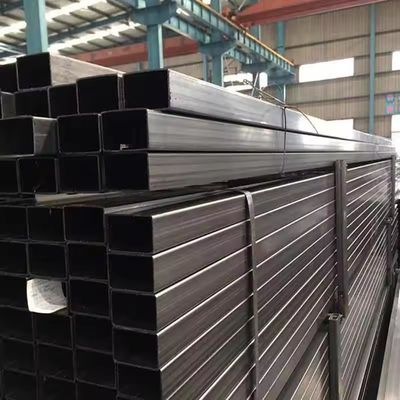 25x50 50x50mm Q235 A36 Carbon Square Tube Rechteckige Hohlstahlrohr für hohe Festigkeit und glatte Oberflächenanwendungen