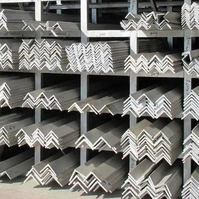 Mittlere 316 Edelstahl Haushaltsmetalllagerwinkel Stahl Eisen schwarzes Regalregal mit 2B BA Oberfläche und gleichem Winkel