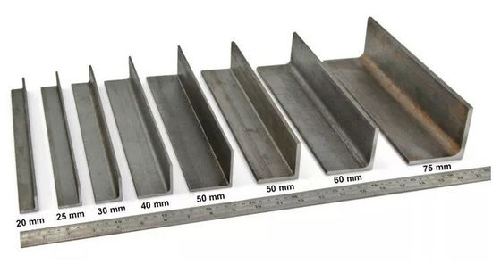Warmgewalzte Nichtlegierte Edelstahldecken 70x70x5 Bild Verzinktes Stahlwinkel Eisen Standard AiSi ASTM bs DIN GB JIS EN