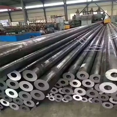 Anwendungen für Kessel und Druckbehälter Nahtlose Rohrrohre aus Kohlenstoffstahl 1,24-60 mm Dicke 6 m Länge Strukturmaterial