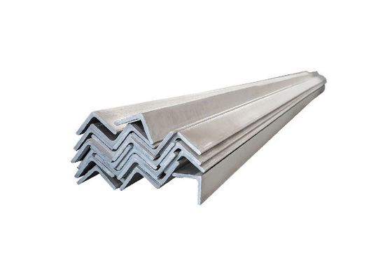 Q235B/Q355B/SS400/SS490/ST52/Q390B/Q420B/S235JR/S275JR/S355JR Eckstange aus Edelstahl der Klasse Edelstahl für Warmkaltgewalztes Stahl