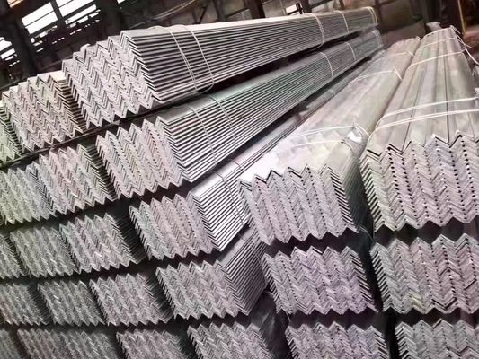 75x75x8mm 90° ASTM A36 A53 Q235 Q345 Kohlenstoffgleichwinkelstahlstange zur Strukturunterstützung und Stabilität von Maschinen