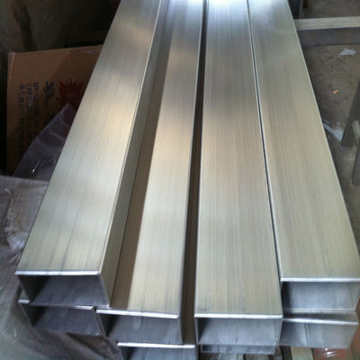 Quadratische Baluster TP304L nahtlose Edelstahlquadratröhre 316 mit guter und hoher Korrosionsbeständigkeit