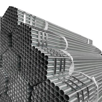 API-zertifizierte Q235-verzinkte schwarze nahtlose Gasleitung für flüssiges Eisen 18 mm Dicke heißverzinkte Oberfläche
