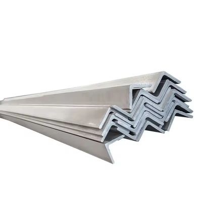 150*150 Gleichlampe Schwarze Oberflächenwinkelstange Flachstahl S355j2 Stangen mit Warmwalztechnik und Stanzservice