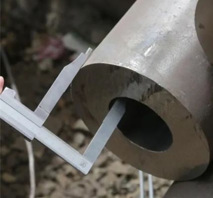 48-Zoll-Rund-Hochdruck-Nassloser Kohlenstoff- und Nahtlosstahllegierungspfeifen / -Rohr für das Schweißen