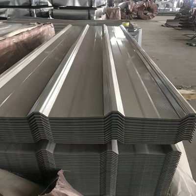 Direktes 0,2 mm 0,6 mm Dicke Wellplattenblatt Farbbeschichtung Metalldach mit regelmäßigen Spangel und Oberfläche