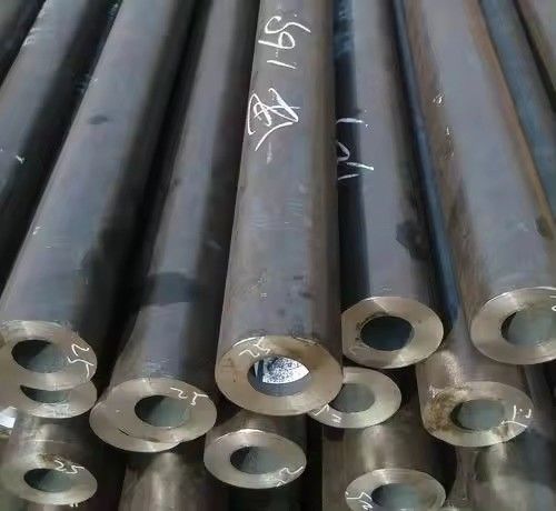 Anwendungen für Kessel und Druckbehälter Nahtlose Rohrrohre aus Kohlenstoffstahl 1,24-60 mm Dicke 6 m Länge Strukturmaterial