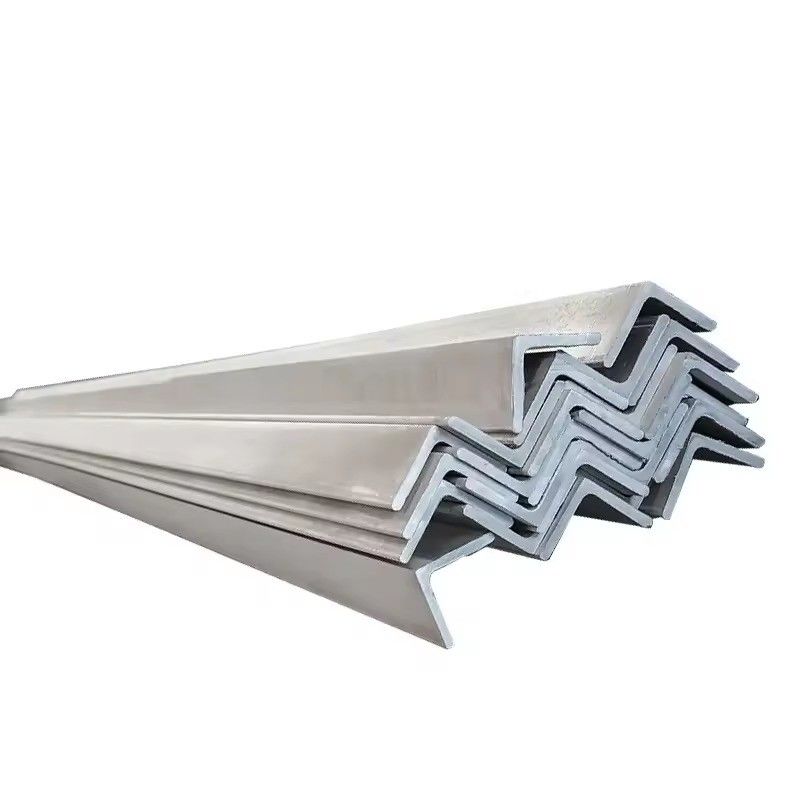 30x30x3 Galvanisierte Stahl Trockenwand Dünnmantel L-Winkel Bar Warmgewalzt Kaltgewalzt Gleichseitige Oberfläche Leichte Stahl Plain